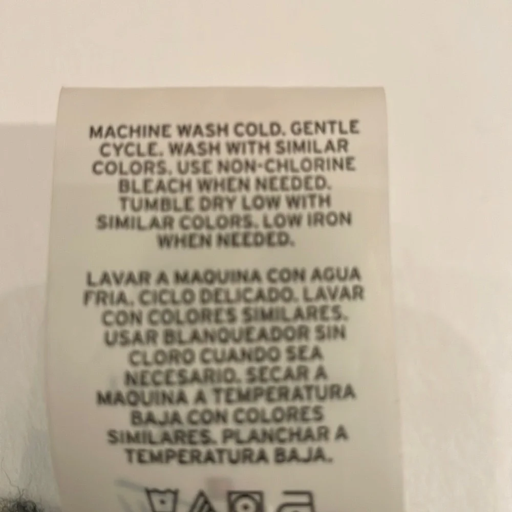 WOOLRICH  OS TALL SWEATER SERAPE CAPE Plaids of Black and Grays Long Fringe @Hem - Picture 9 of 12